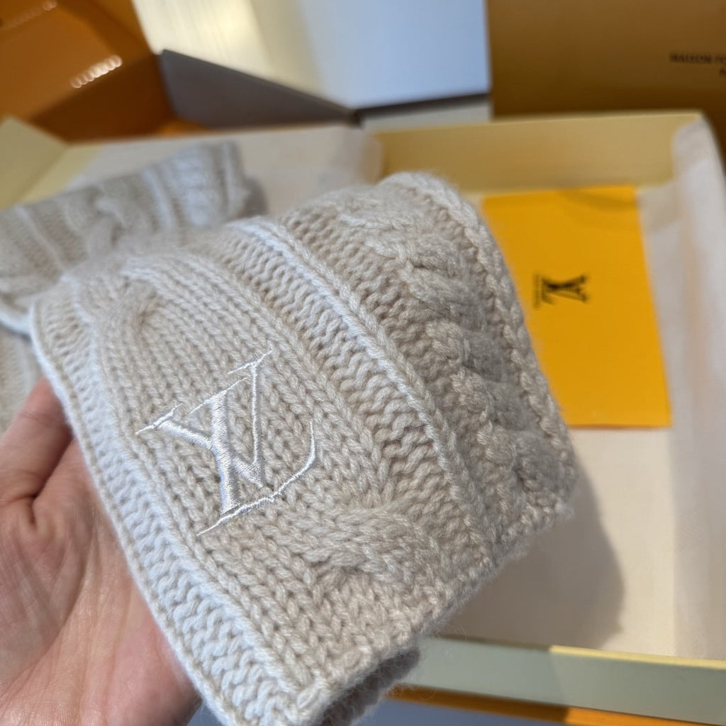 Louis Vuitton Style Cable-Knit Scarf and Beanie Set